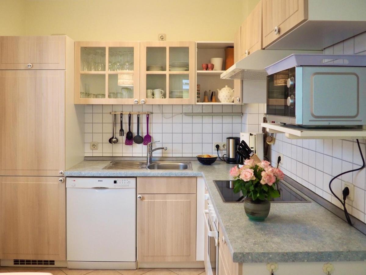 Lindenstrasse 43, Whg 1 - Nord Bei Nordost Apartment Цингст Екстериор снимка